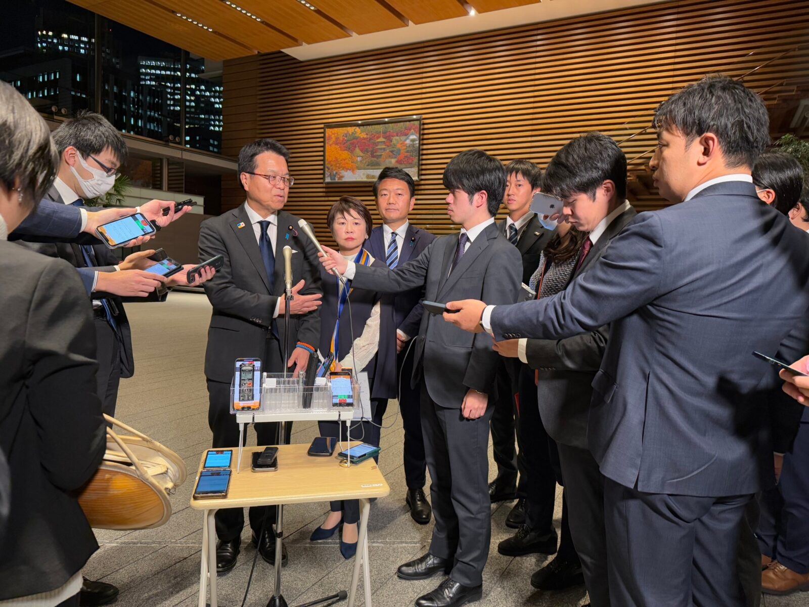 【申し入れ】「中間年薬価改定に関する申し入れ」を内閣総理大臣に申し入れ