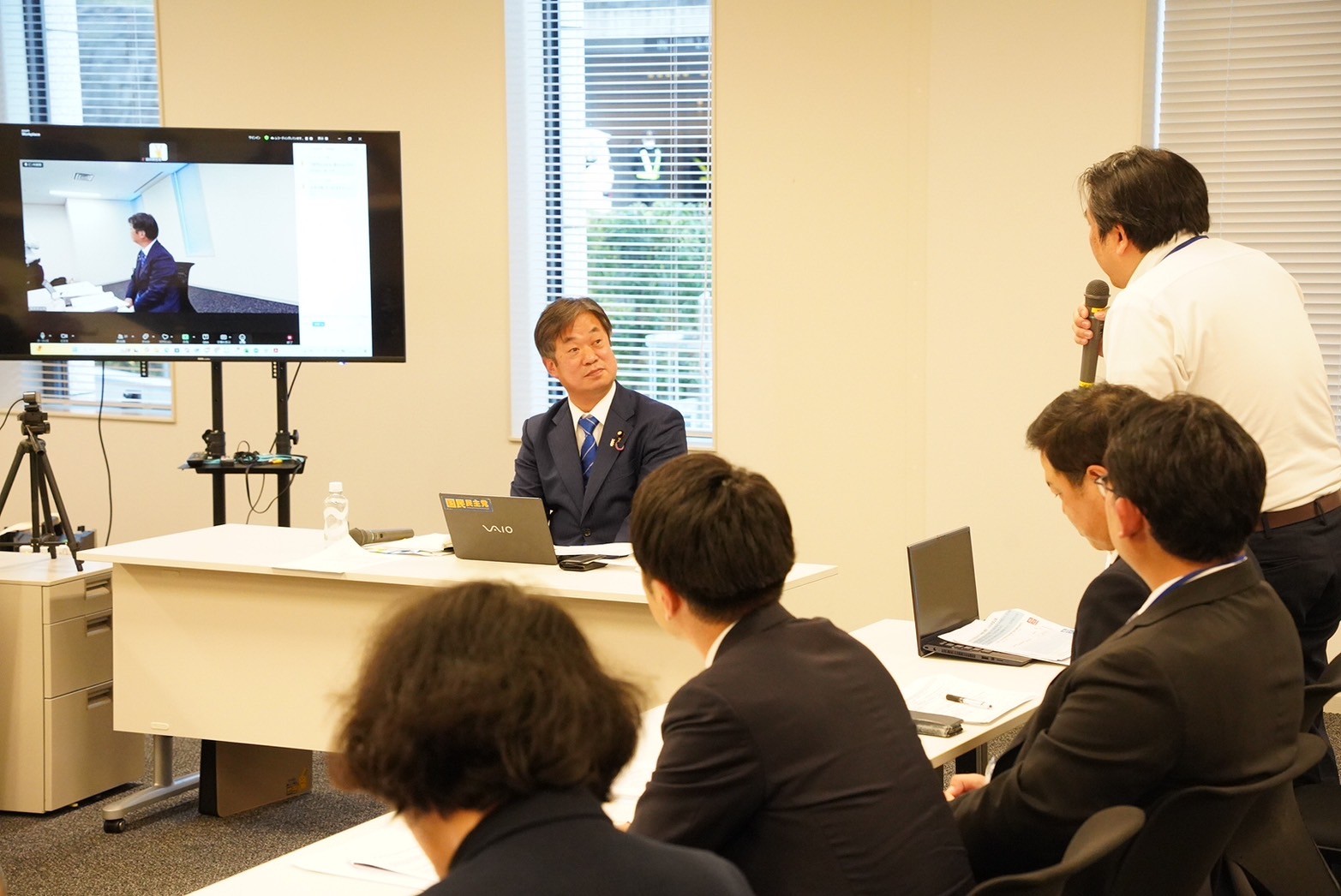 【党員】竹詰副幹事長とのエネルギー政策懇談会を開催