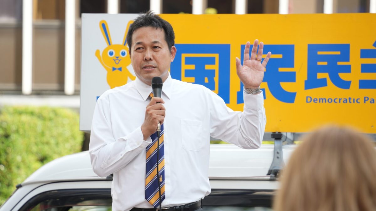 【福岡】「皆さんの一票で政治は確実に変わっていく」玉木代表が久留米市で近藤総支部長と演説