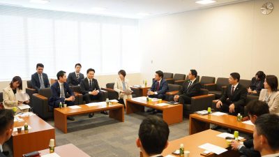 【青年局】台湾民進党青年局の訪日団と面会