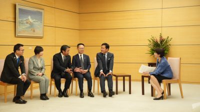 【申し入れ】「手取りを増やし、自分の国は自分で守る経済対策」を内閣総理大臣に申し入れ