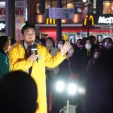 【東京】「手柄は与党でも野党でも国会議員でもなく、1票を託した皆さんのものだ」玉木代表が池袋駅西口で街頭演説
